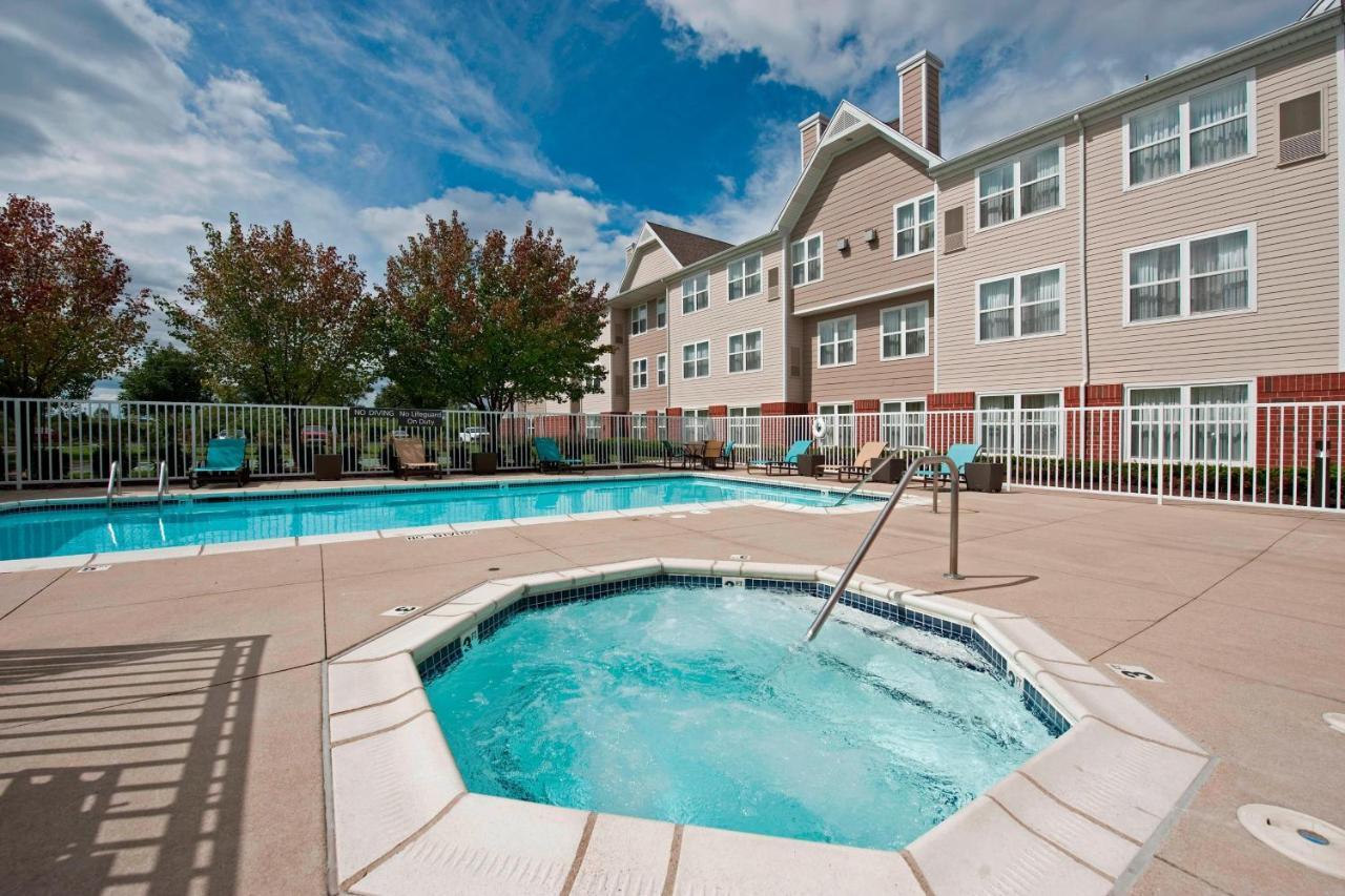 Residence Inn By Marriott Grand Rapids West Exterior photo